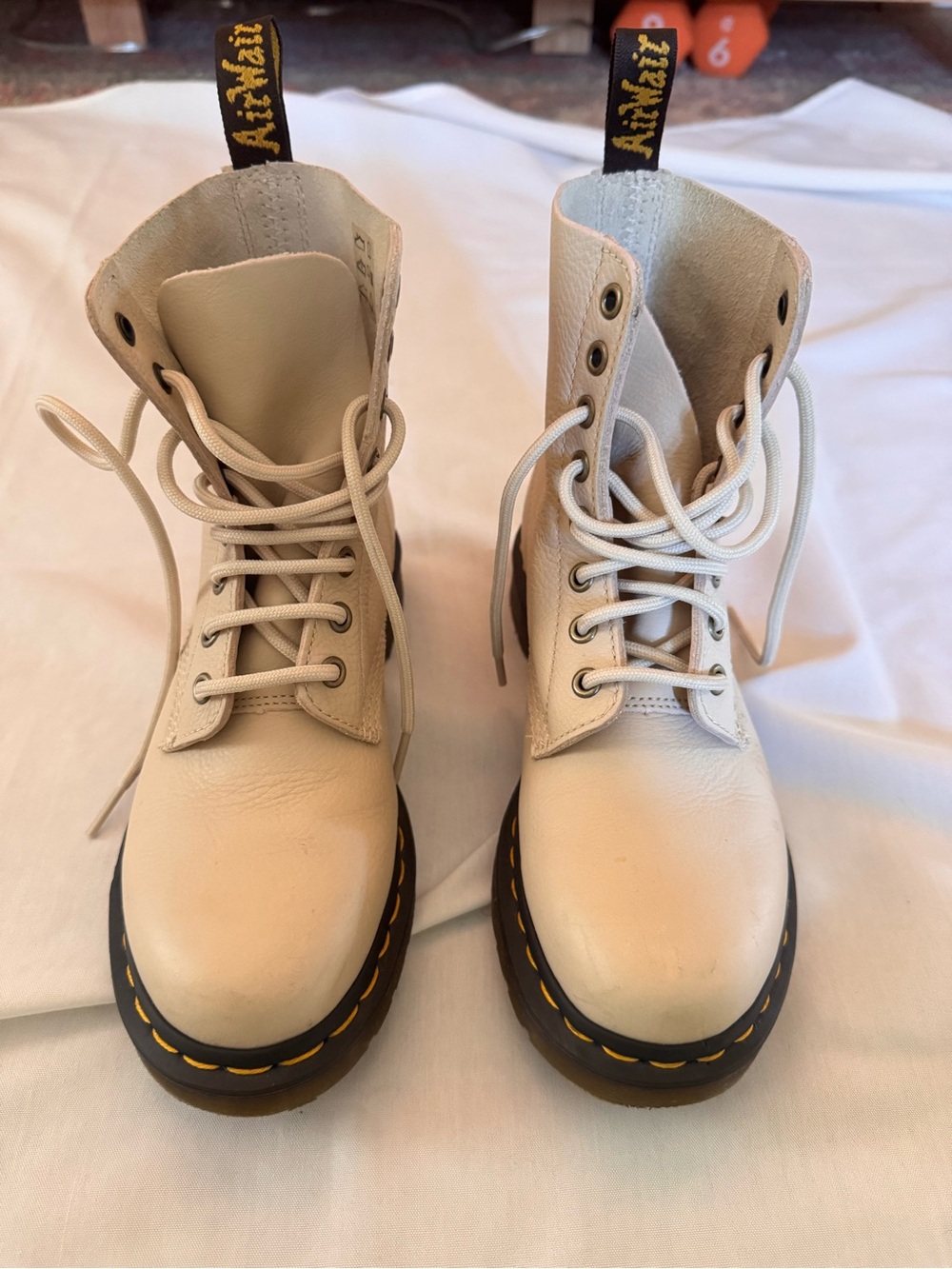 1460 Pascal Dr. Martens Size 6 Parchment Beige